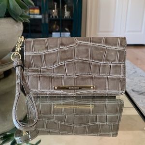 Brahmin Debra wristlet/wallet